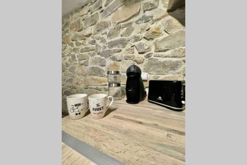 Le Jad Joli F2 Proche Gare, Arenes Avec Terrasse Privee Lägenhet Nîmes Exteriör bild